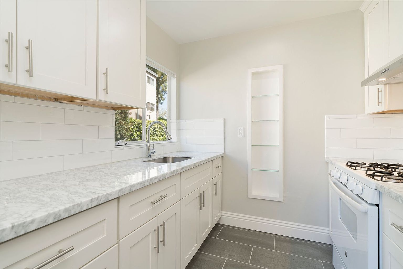 433 Adams Street, Oakland, CA 94610 photo 5