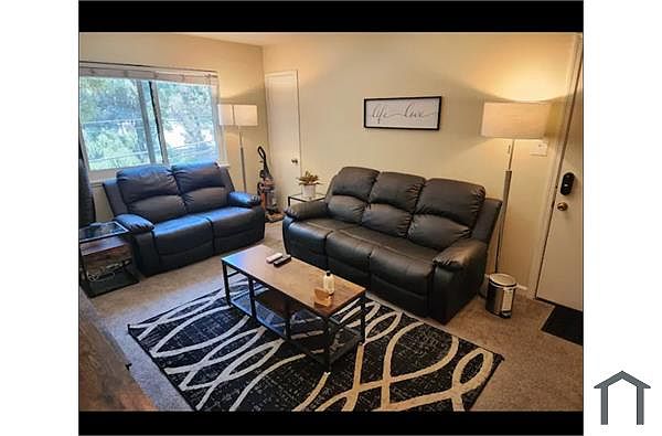 9716 Mountain Blvd photo 2