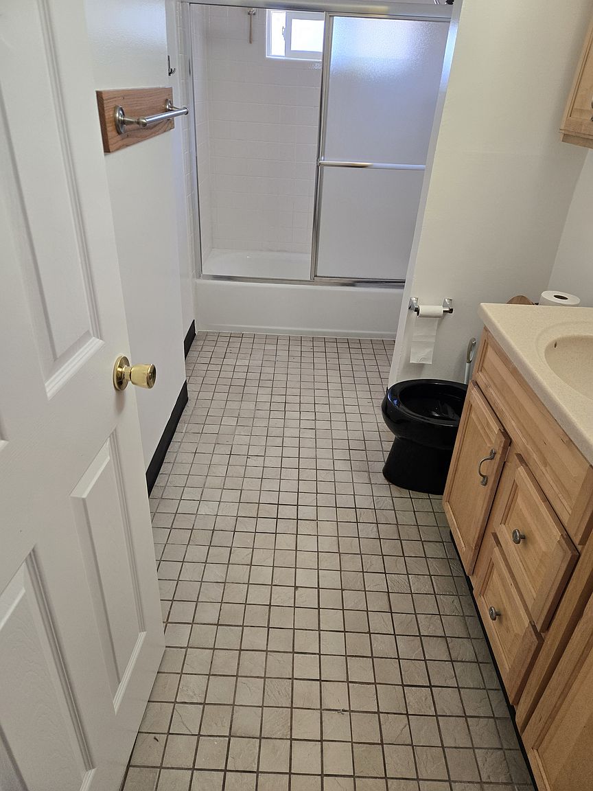37278 Ash St photo 5