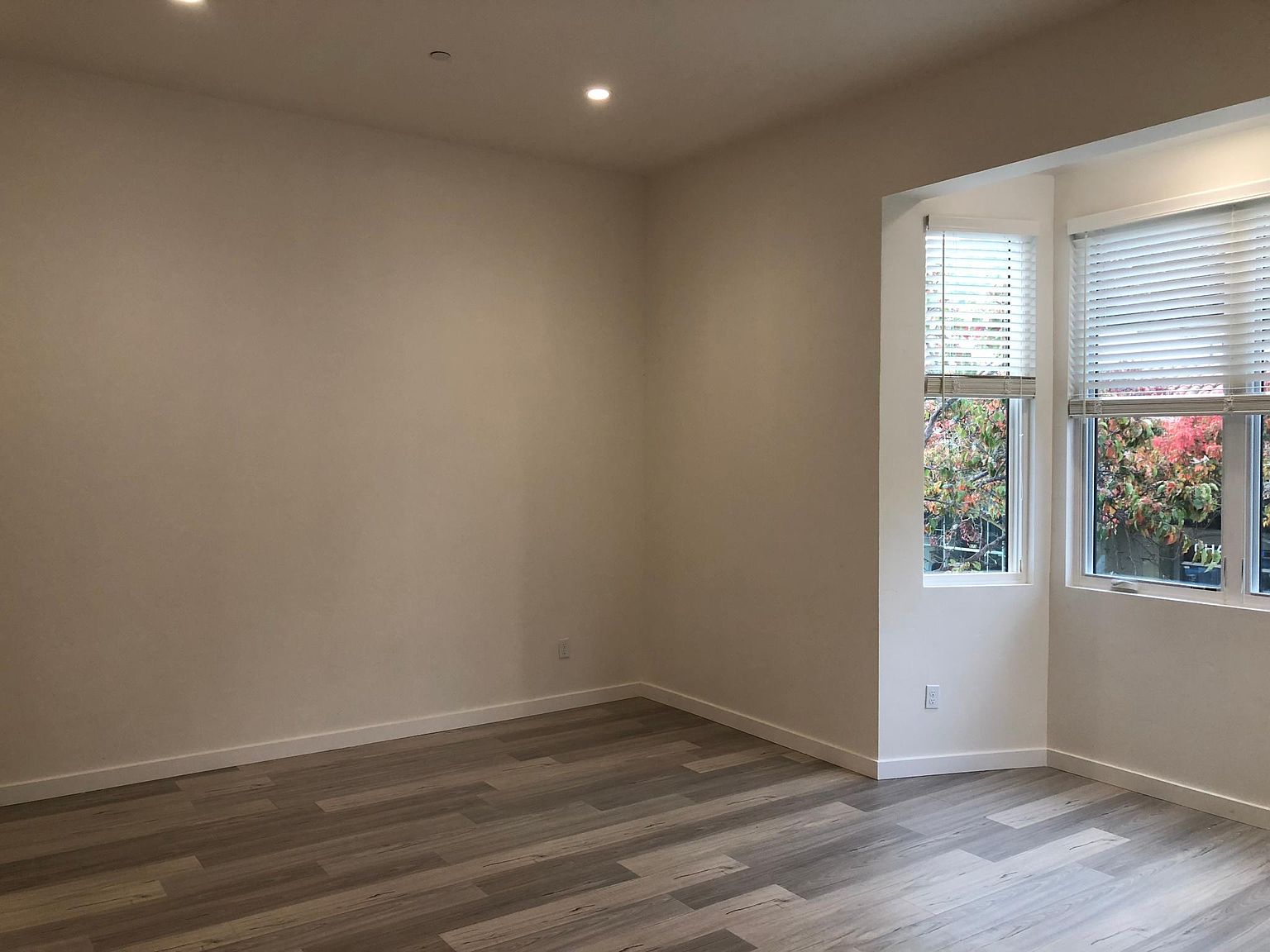 682 Bridgeway photo 4