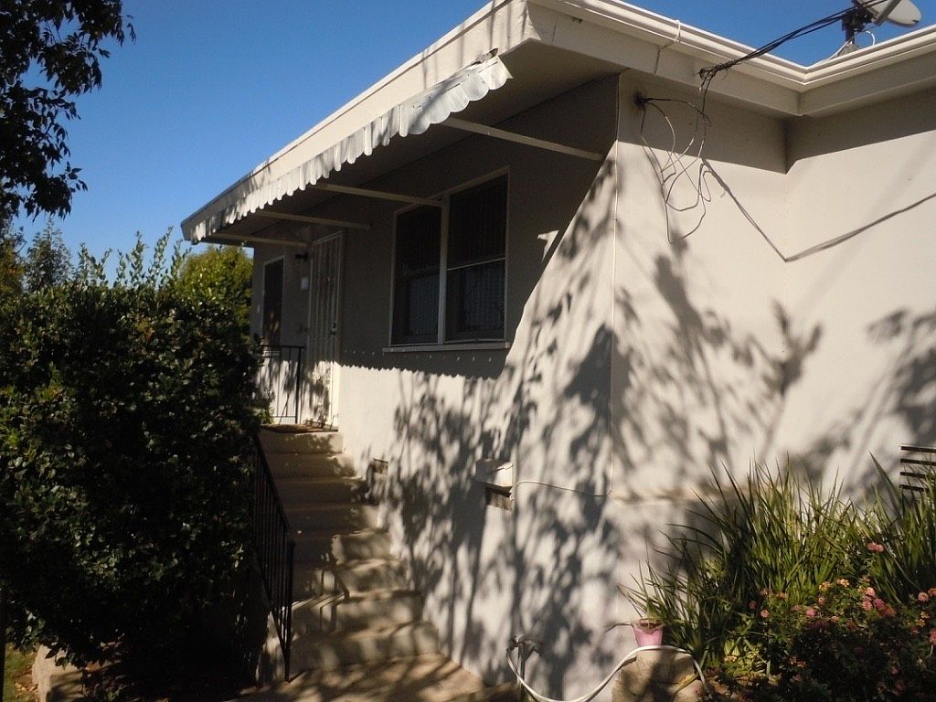 414 S Fig St photo 4