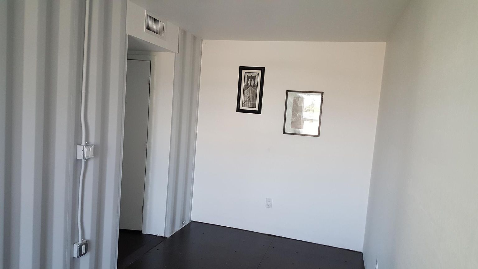 1533 W Pierce St photo 2