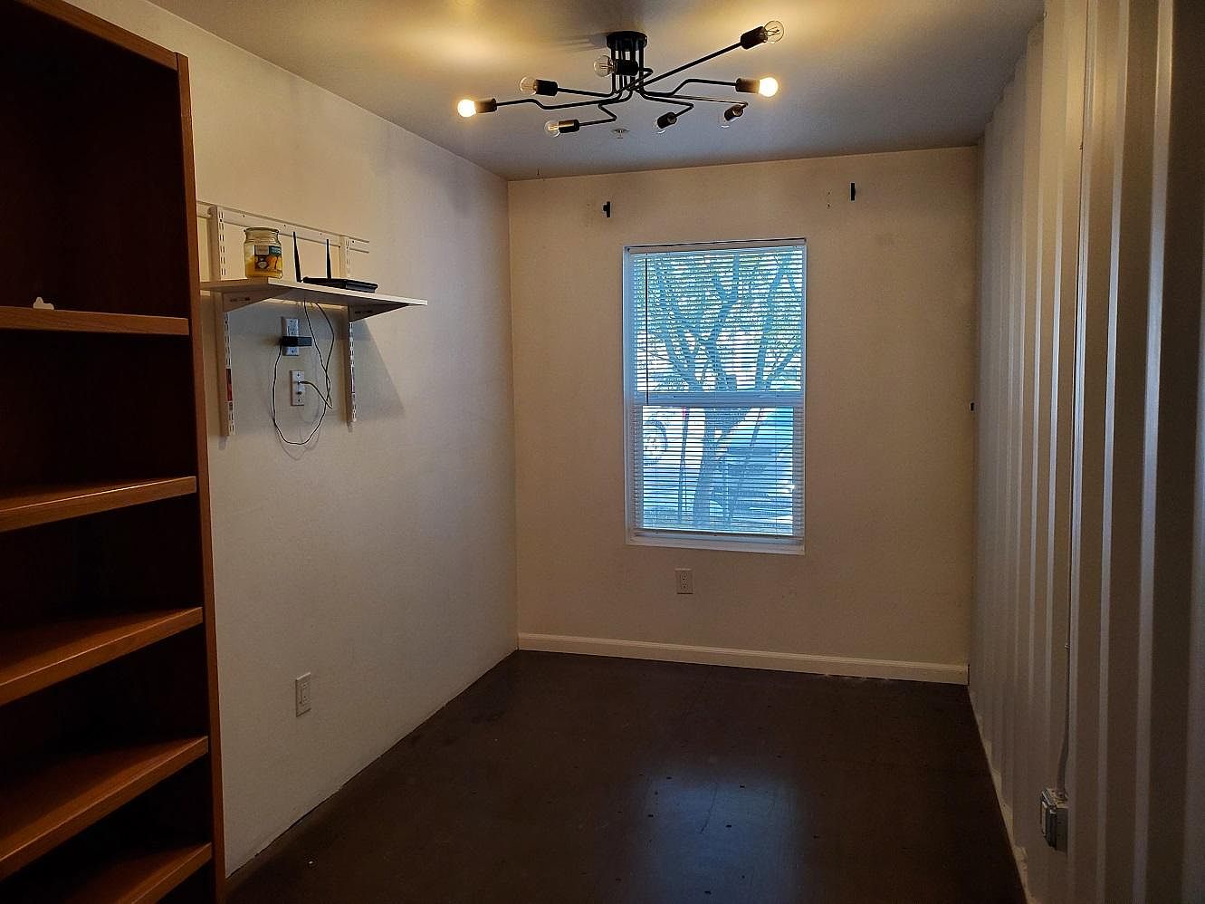 1533 W Pierce St photo 5