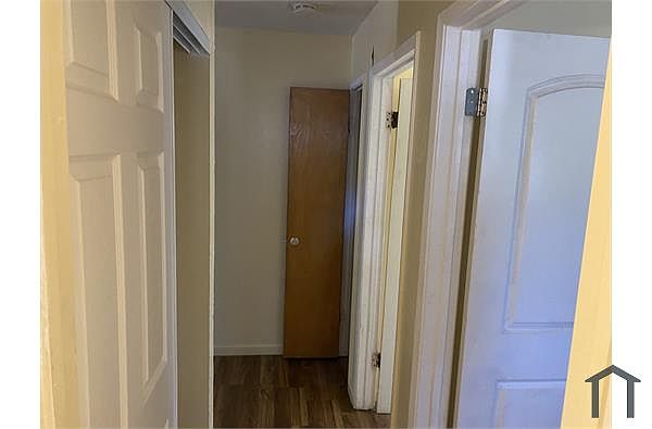 2737 Harold St photo 2