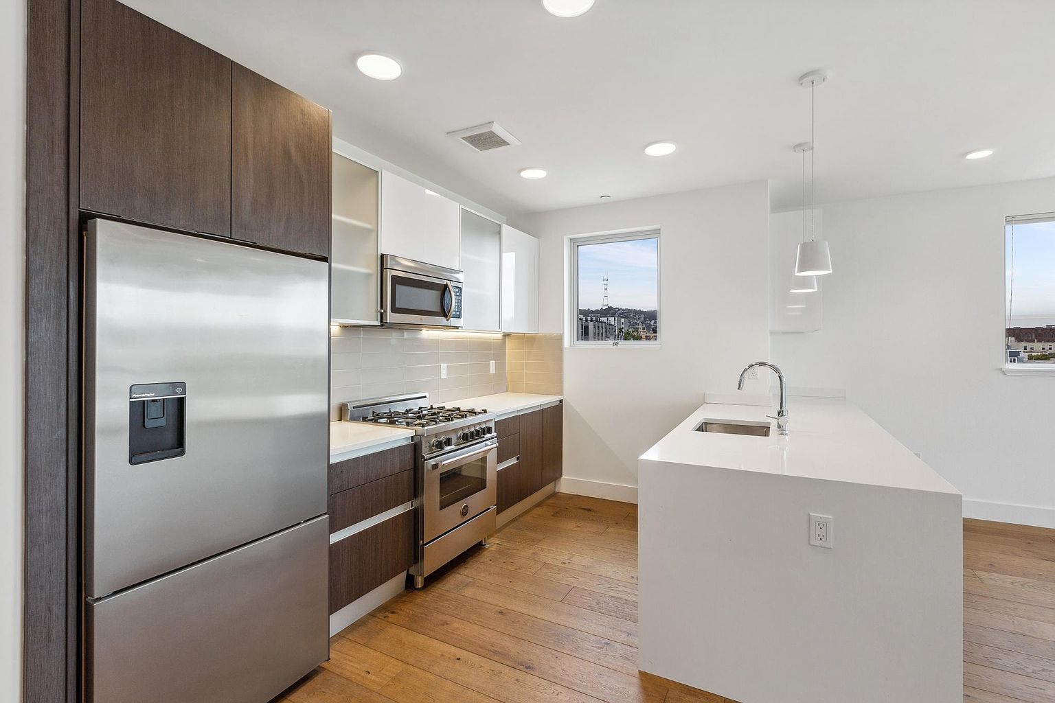 2BR/3BA Townhouse on 15th St · San Francisco photo 3