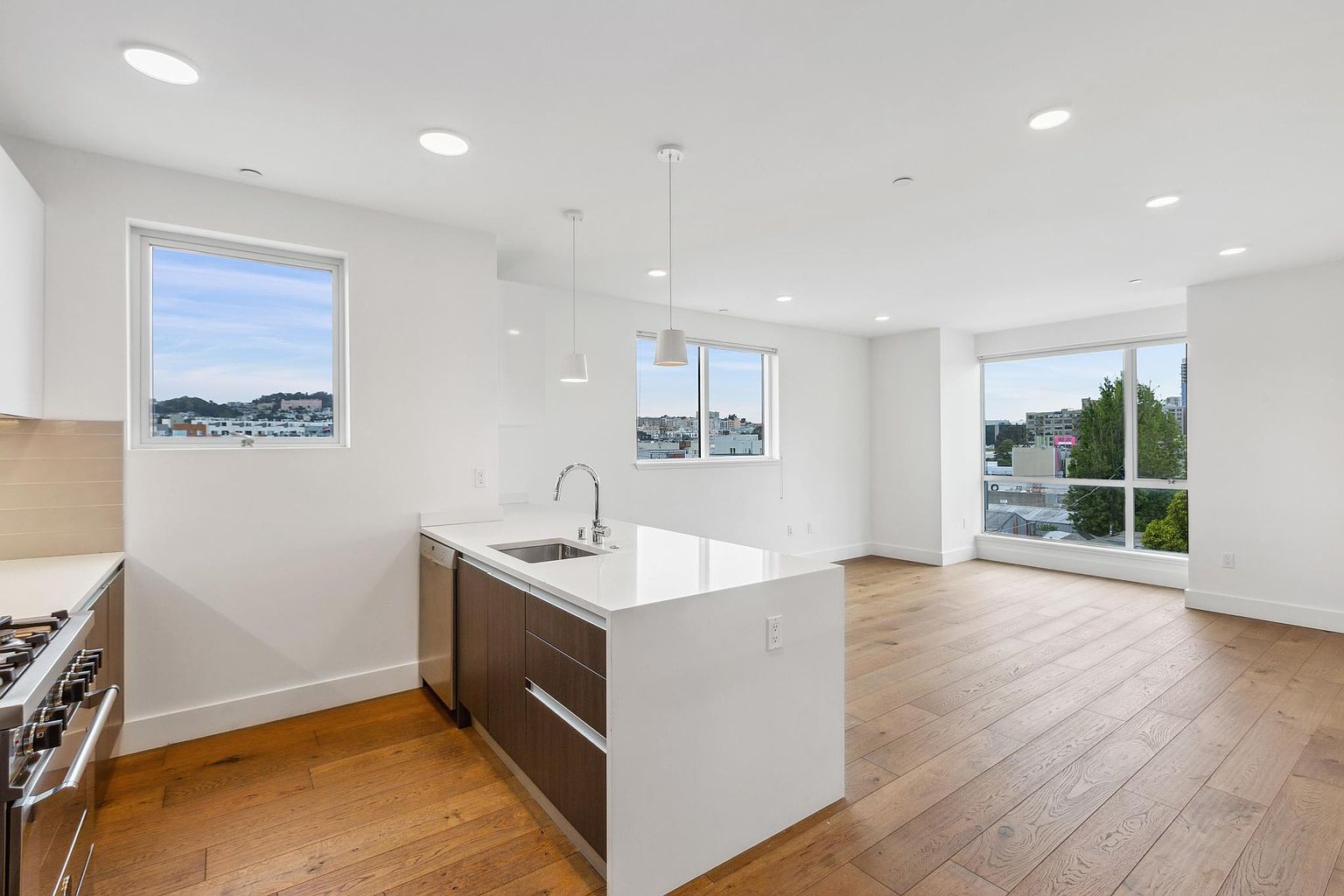 2BR/3BA Townhouse on 15th St · San Francisco
