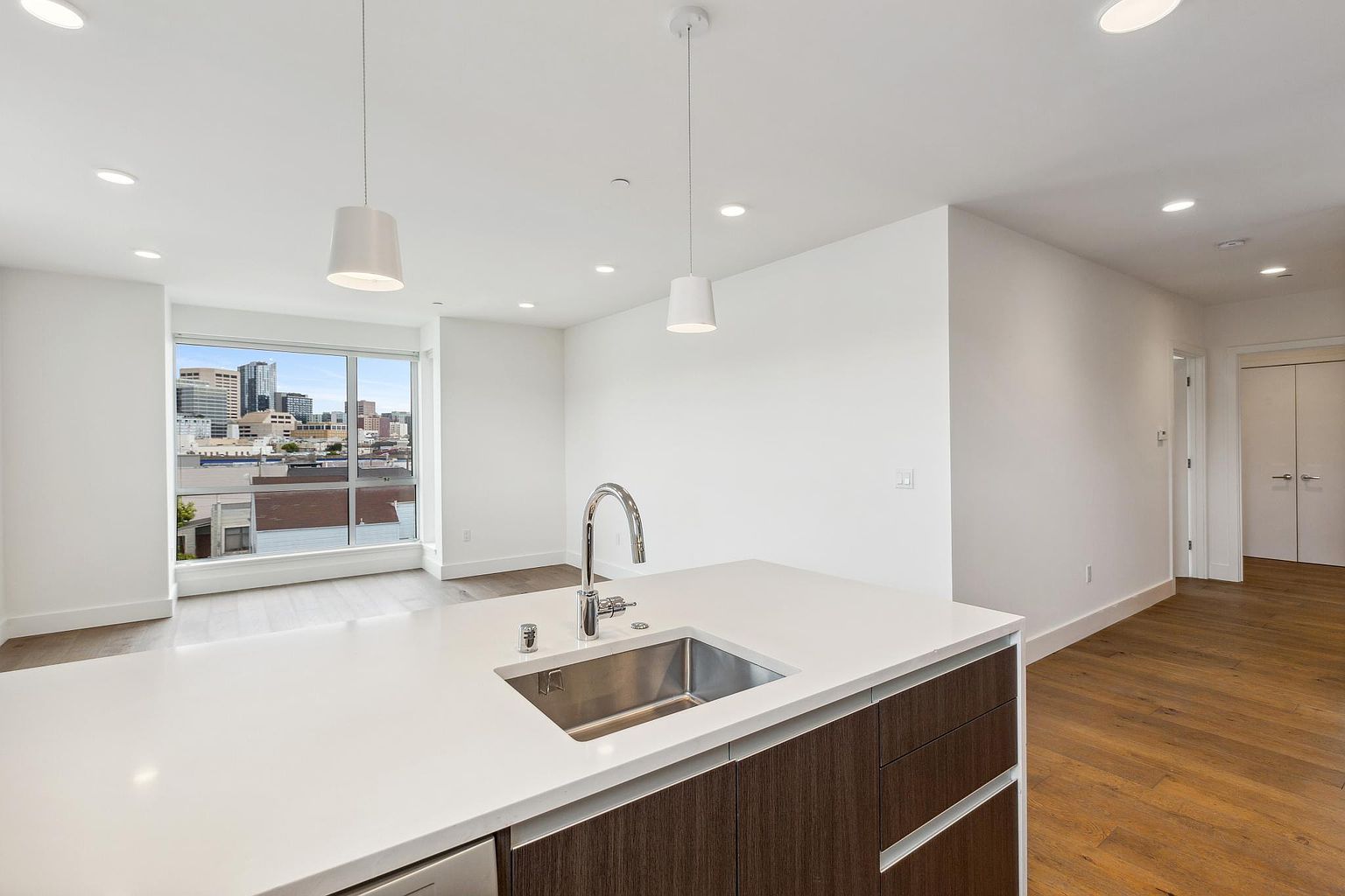 2BR/3BA Townhouse on 15th St · San Francisco photo 5