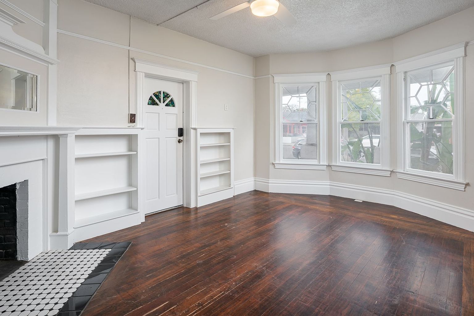 3031 Ivy St photo 3
