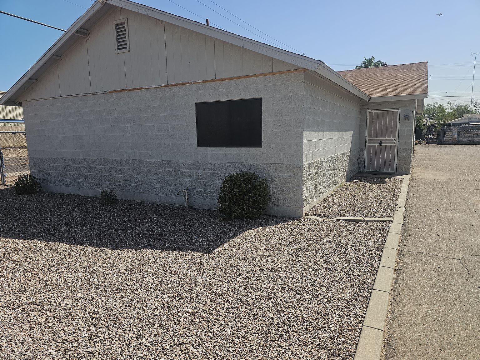 231 E Mohave St photo 2