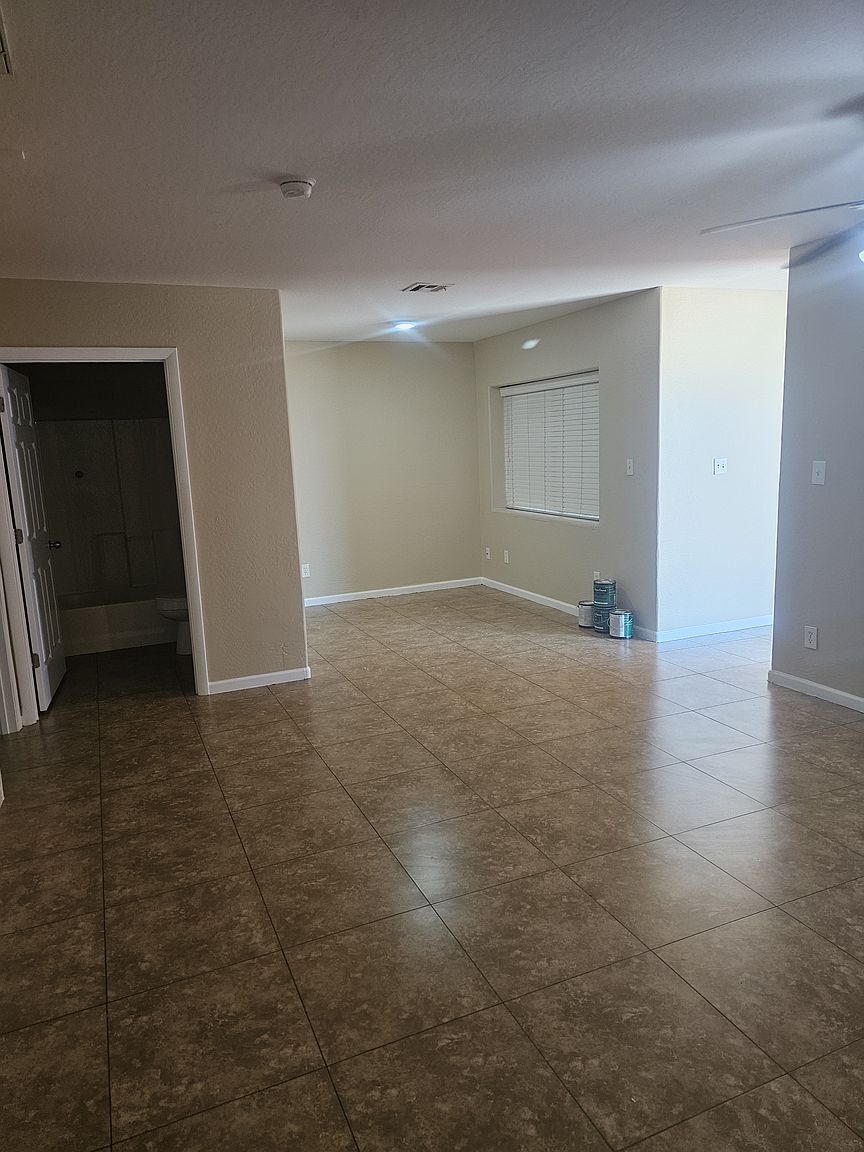 231 E Mohave St photo 5