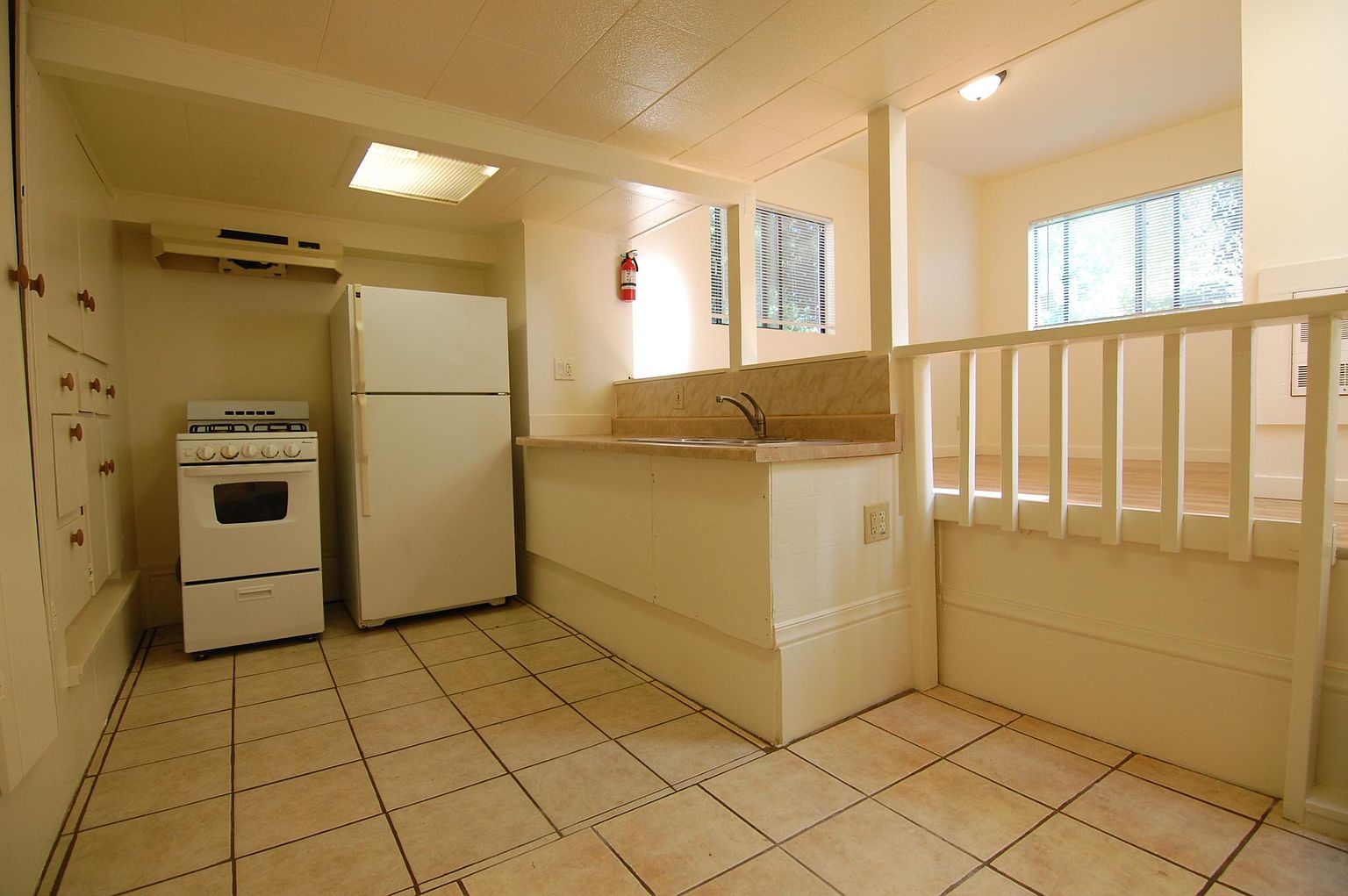 8397 Grape Ave photo 4