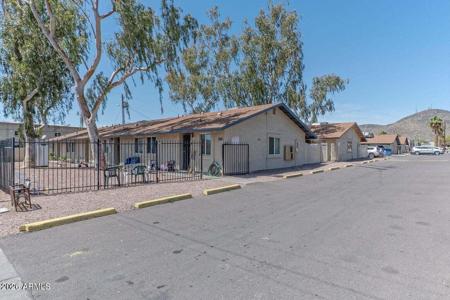 936 W Mountain View Rd Phoenix, AZ 85021 photo 2