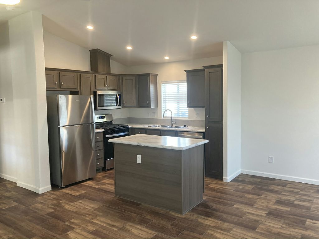 11411 N 91st Ave Peoria, AZ 85345 photo 3