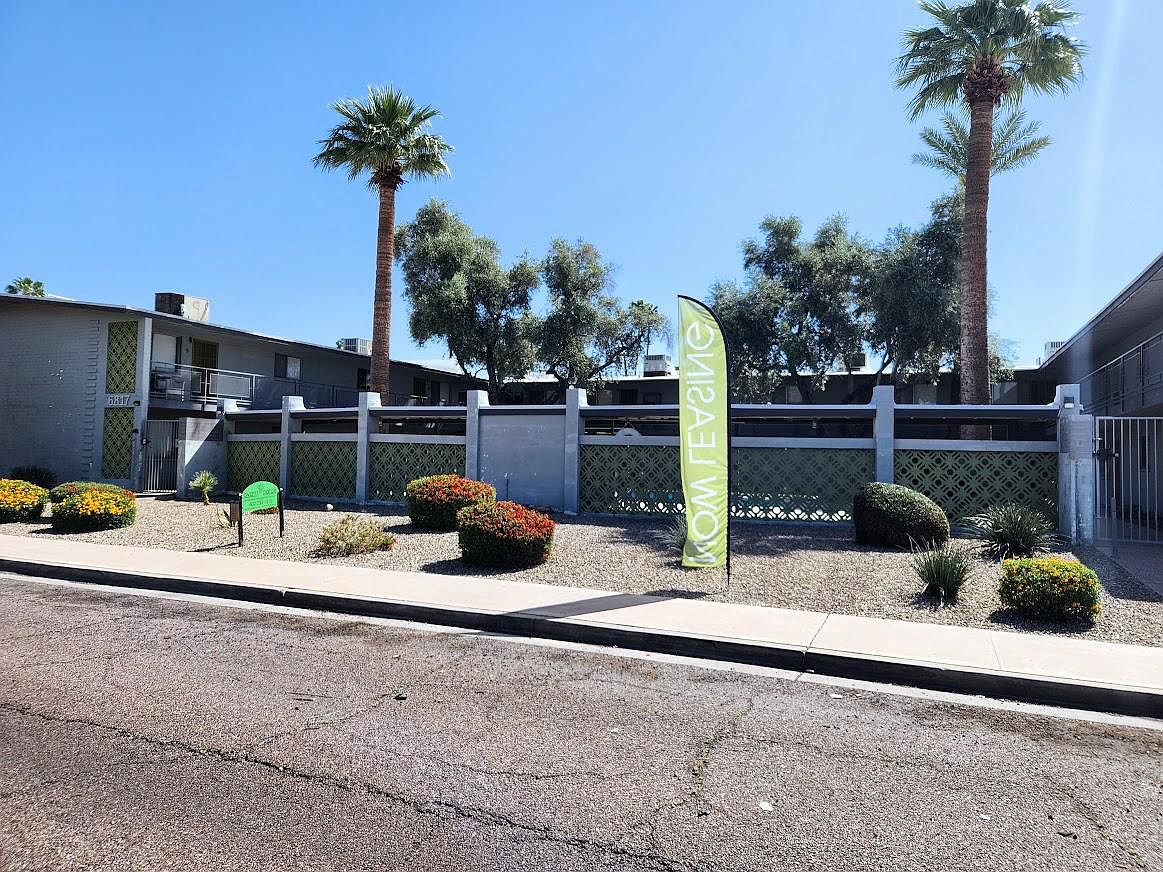Silver Oaks Apartments photo 3
