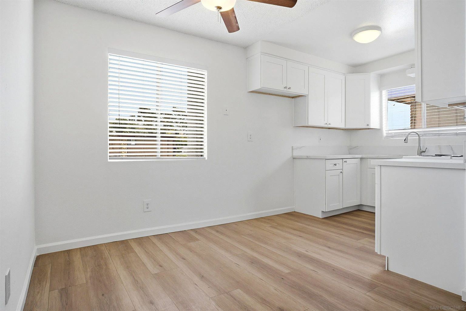 5436 Imperial Ave photo 2