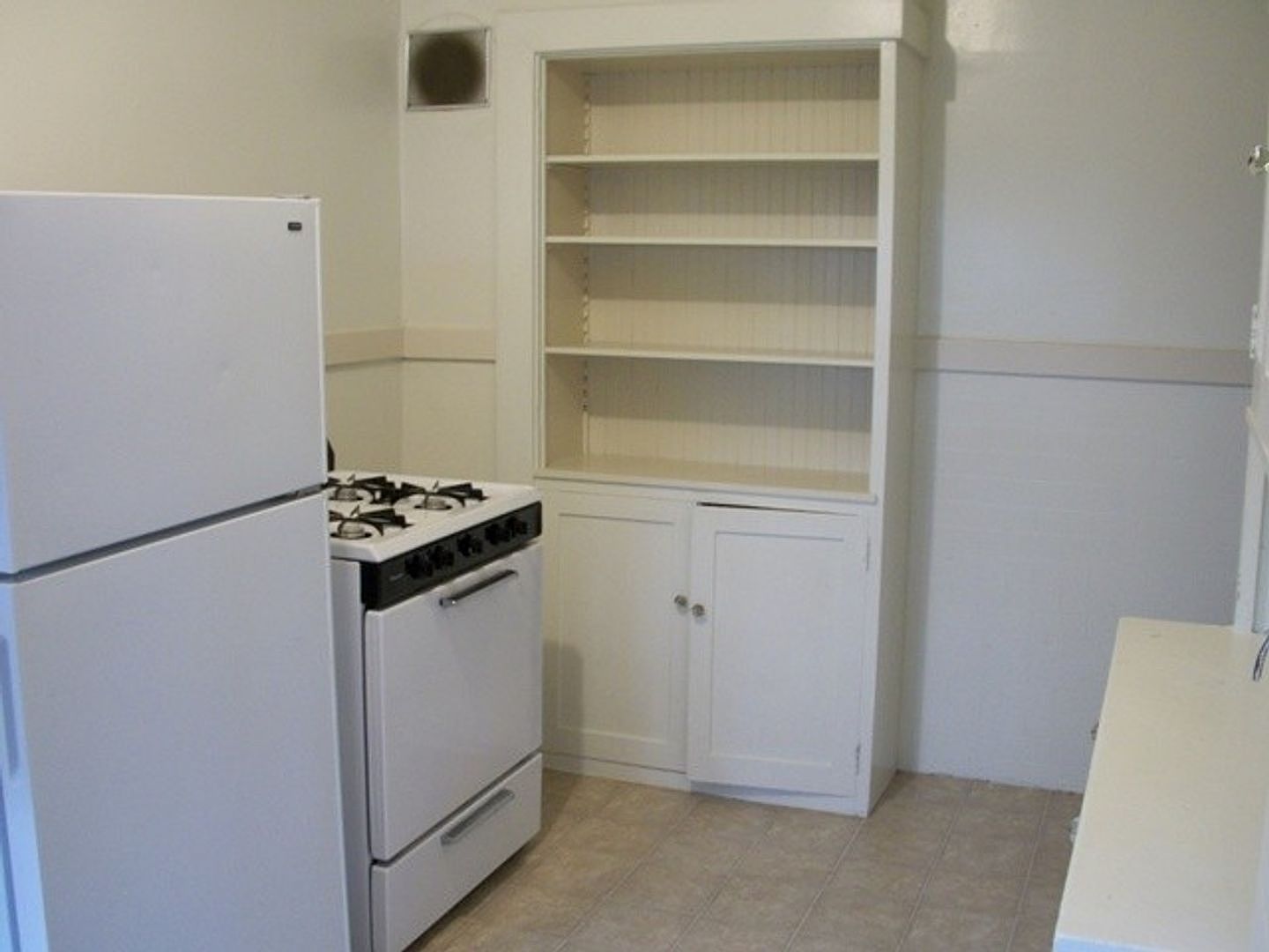 Upper Floor Studio! Near Campus, Telegraph Ave. And Public Transportation photo 4