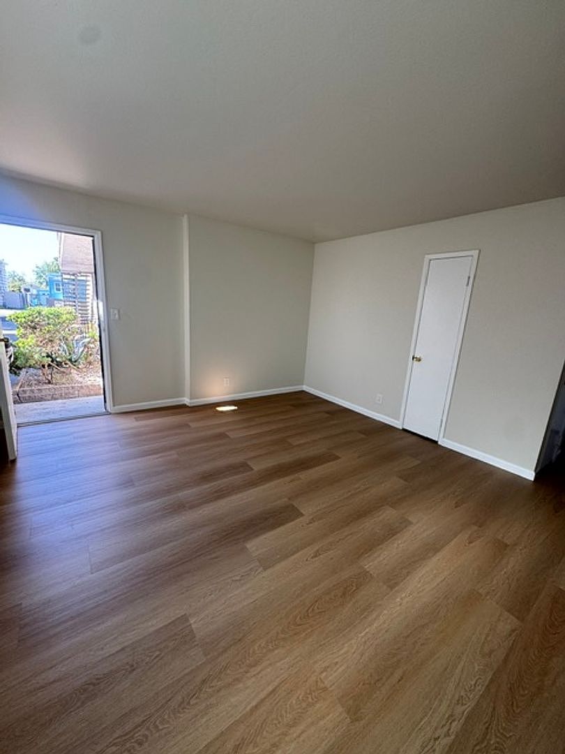 1437 Ward St unit 1437-C photo 3