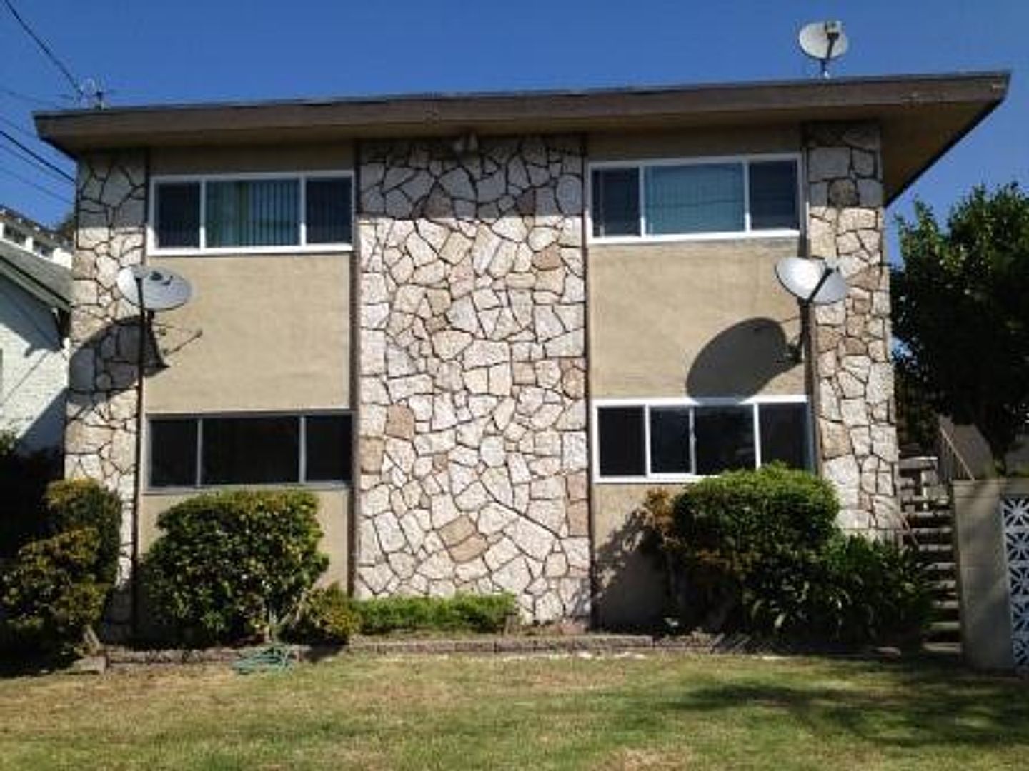 1437 Ward St unit 1437-C