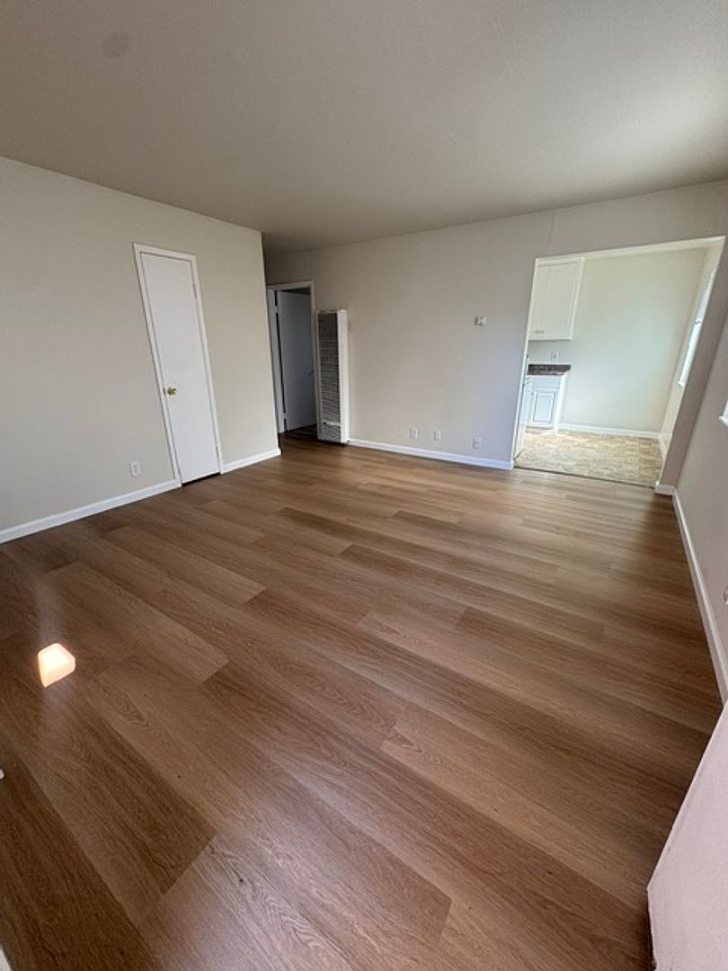1437 Ward St unit 1437-C photo 2