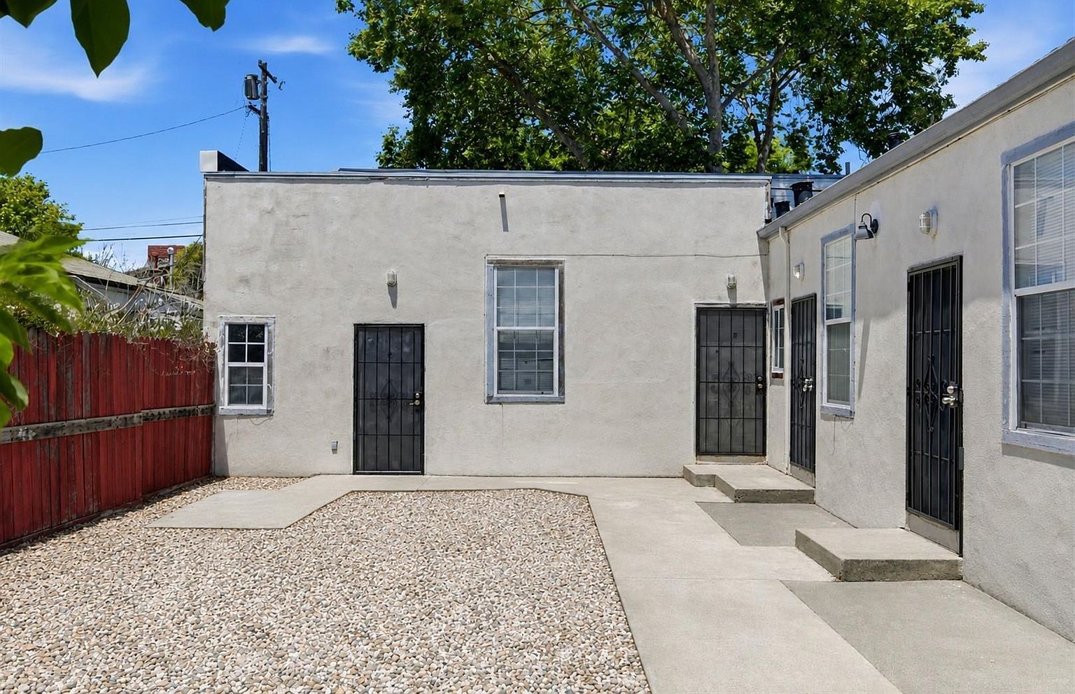 2BR/1BA Apartment on California St · Berkeley photo 3