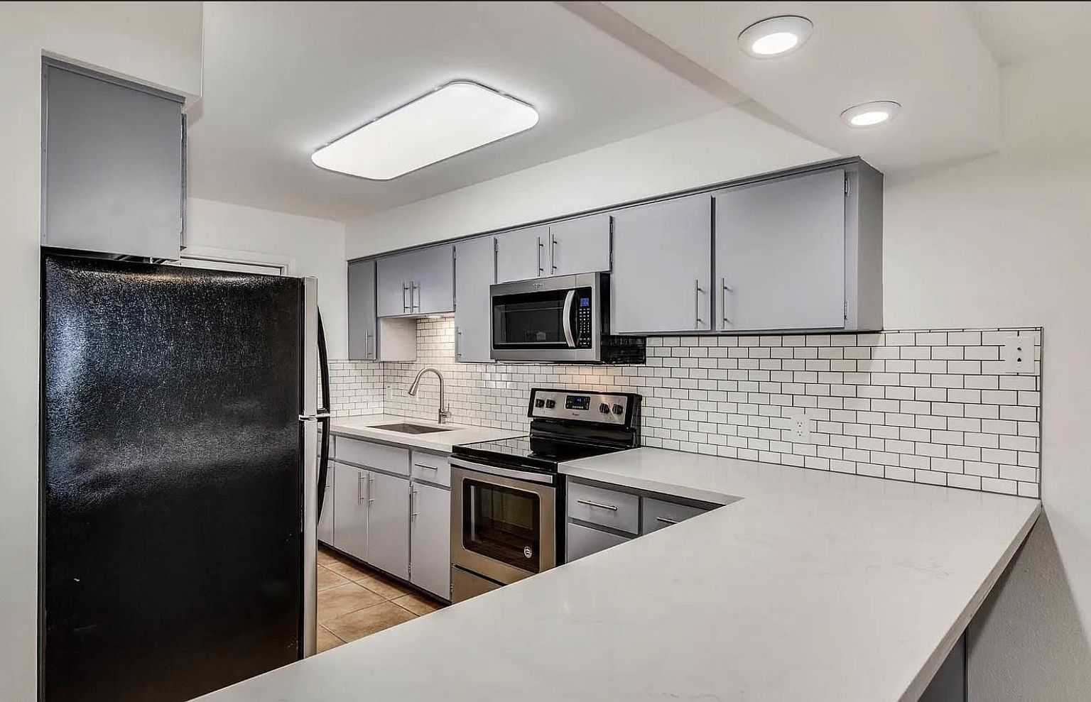 8444 E Coronado Rd Scottsdale, AZ 85257 photo 4