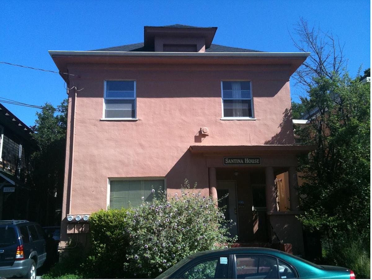 0BR/1BA Apartment on Haste Street · Berkeley