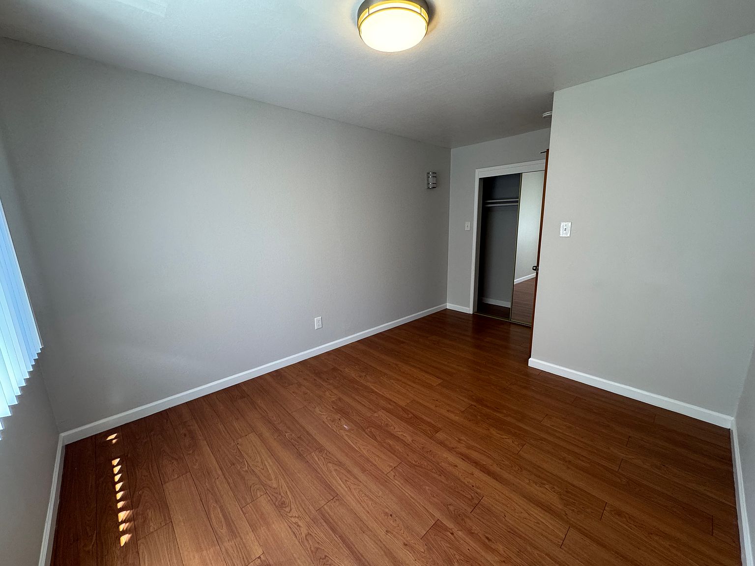 351 Hanover Avenue photo 4