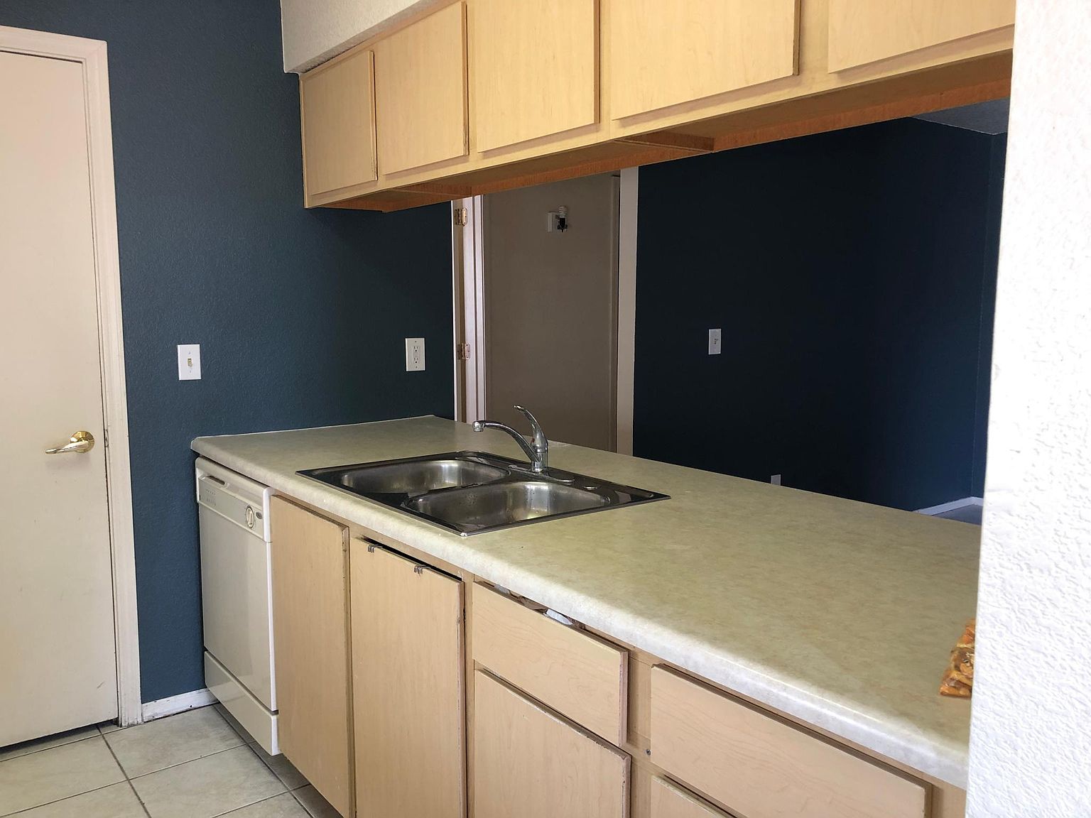 16033 N 25th St #207 photo 5