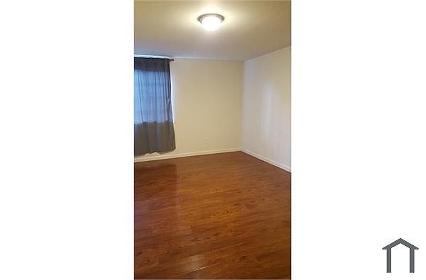 4742 Redding St photo 4
