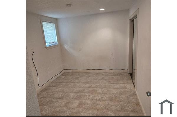 1551 Regency Ct photo 2