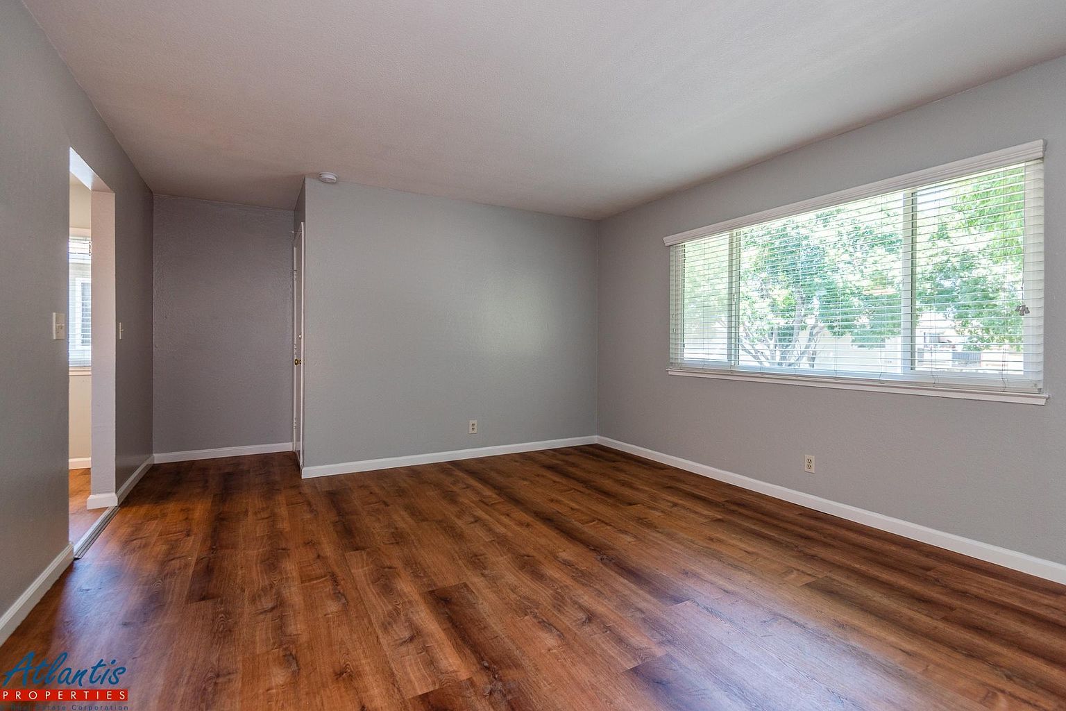 1136 Ayala Dr photo 5