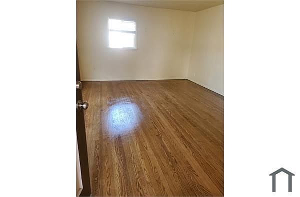 1223 El Camino Real photo 3