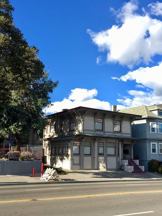 1435 1st Ave photo 3
