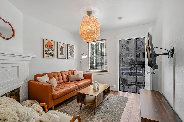 1723 Julian Ave photo 2