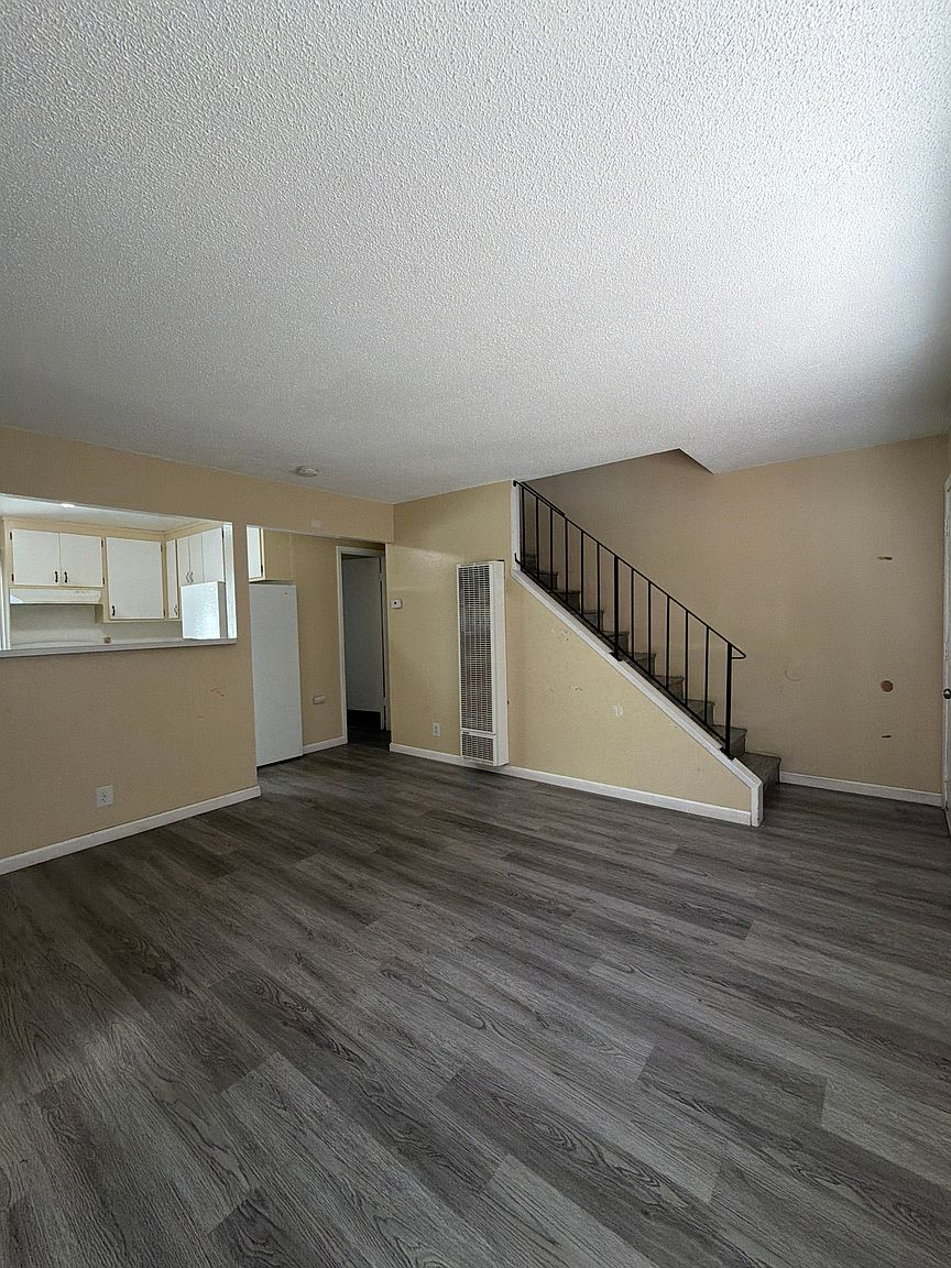 21539 Westpark St photo 4
