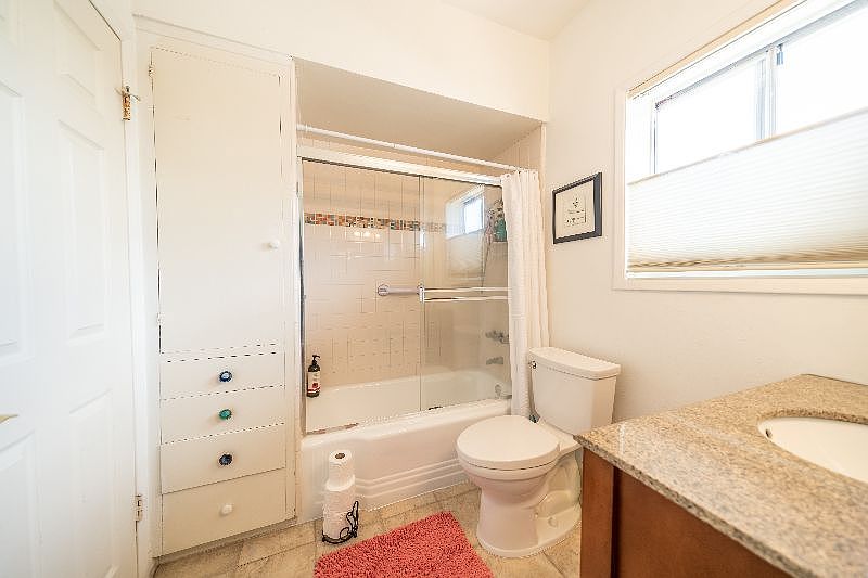 1254 23rd St photo 5