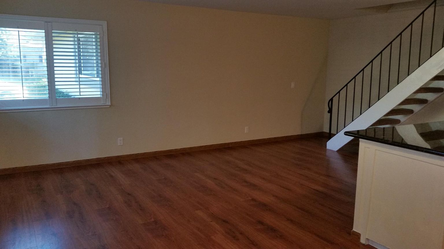 2323 Samaritan Dr photo 4