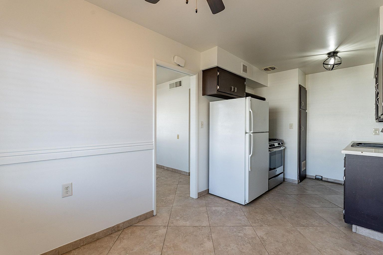 737 E Palo Verde Dr photo 5