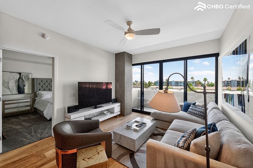Rates Vary: photo 3