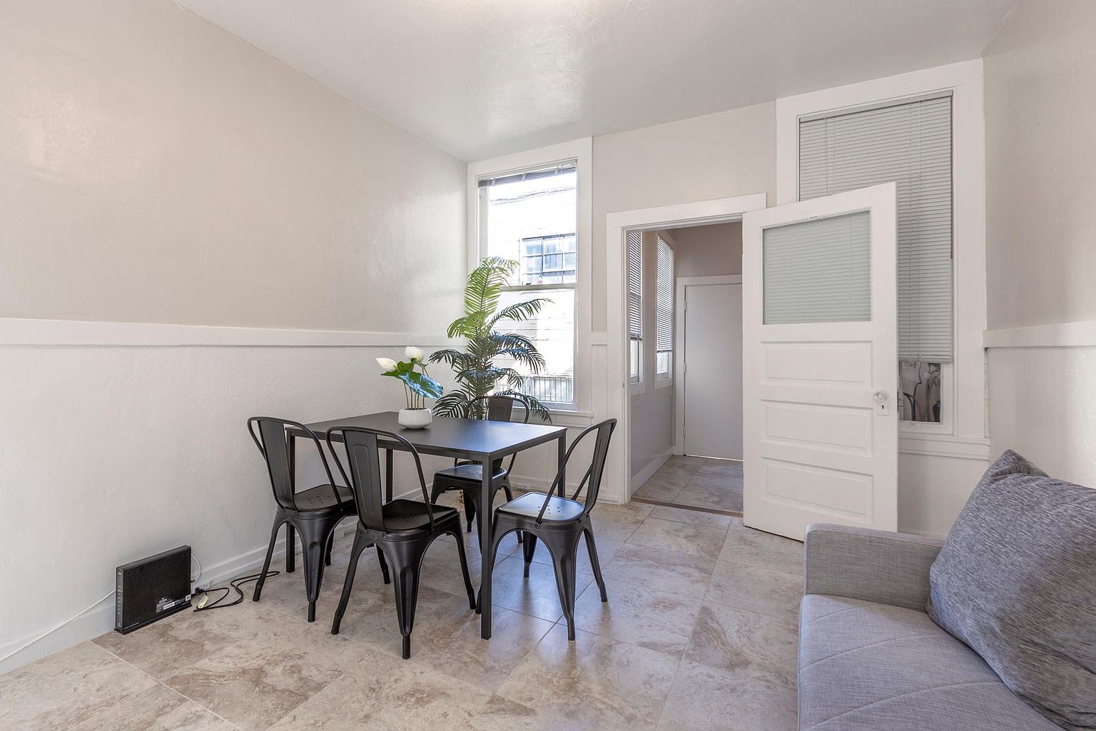 653 Minna St photo 5