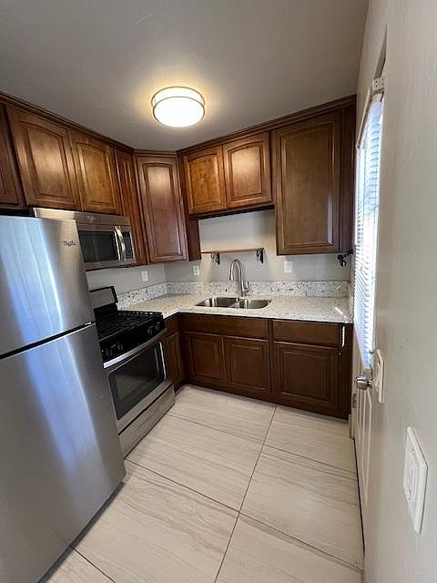 4175 4th Ave photo 4