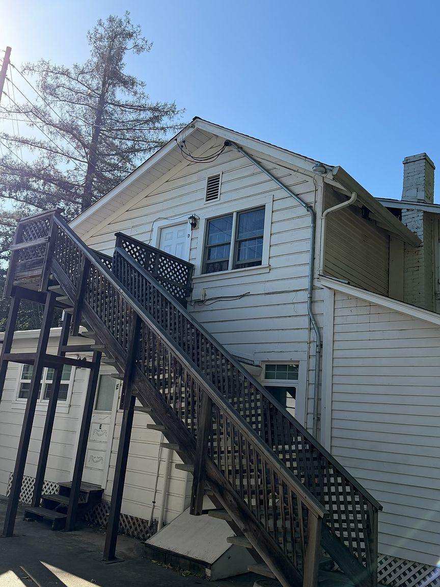 1BR/1BA In Law Adu on 5th St · Gilroy photo 3