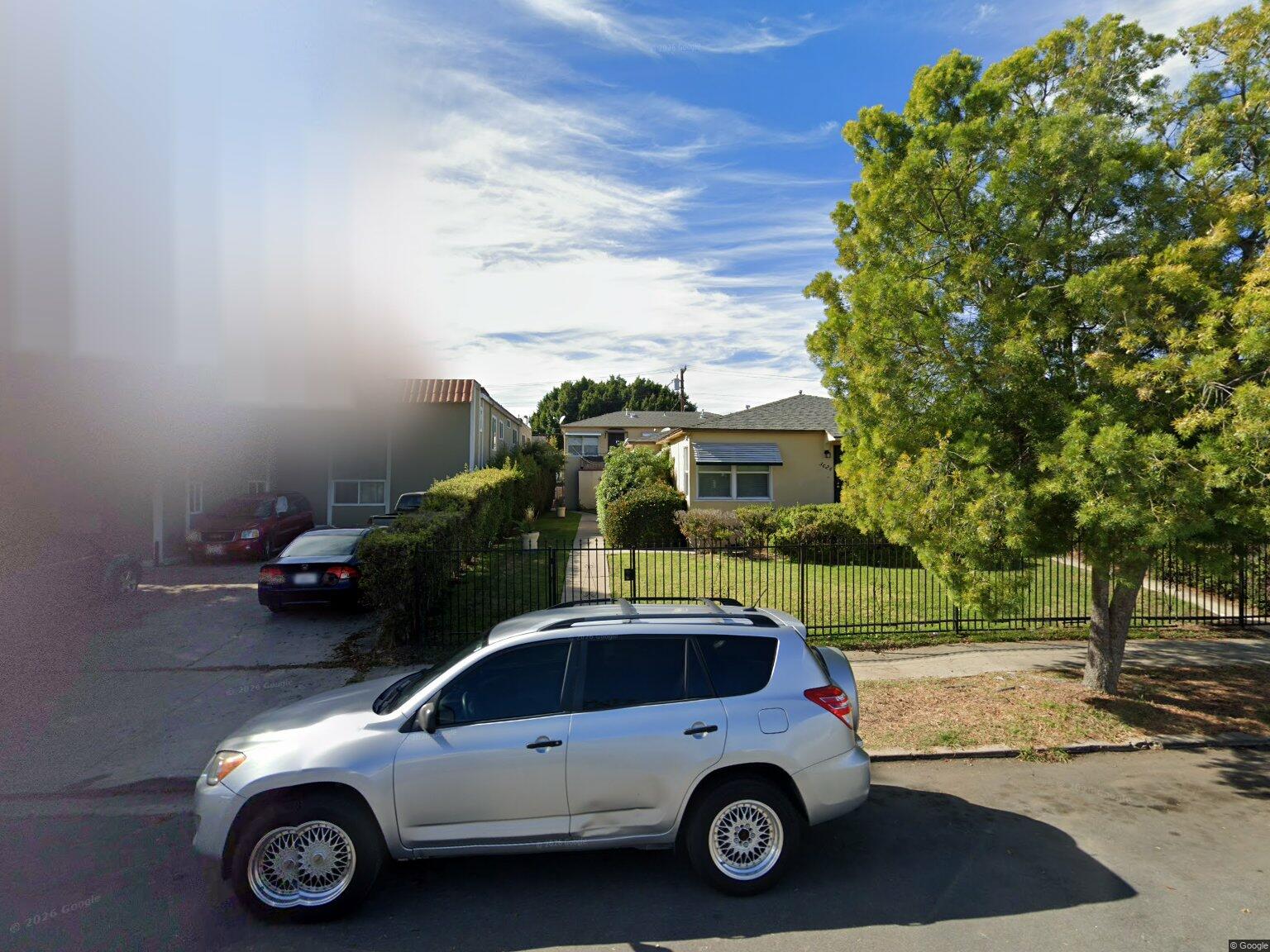 3628 Highland Ave photo 2