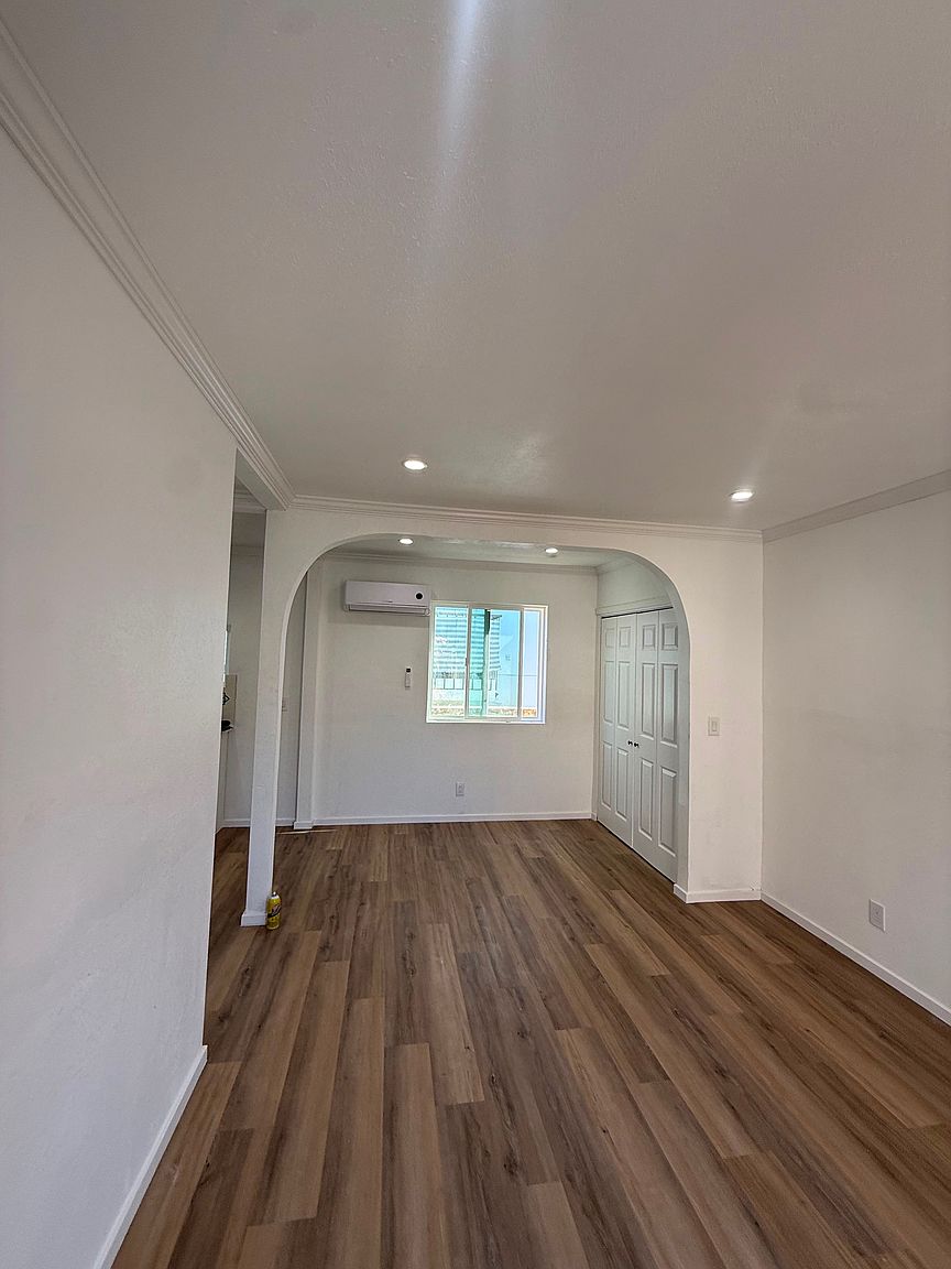 417 2nd St photo 4