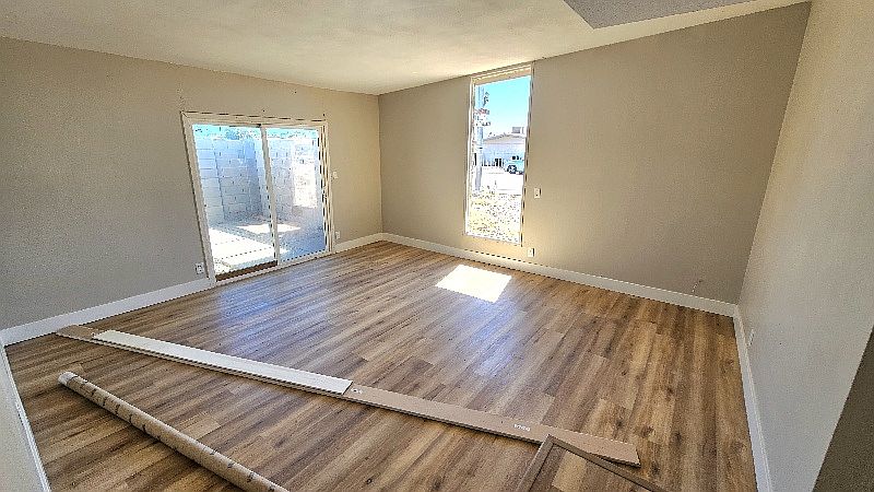 2202 W Heatherbrae Dr photo 5