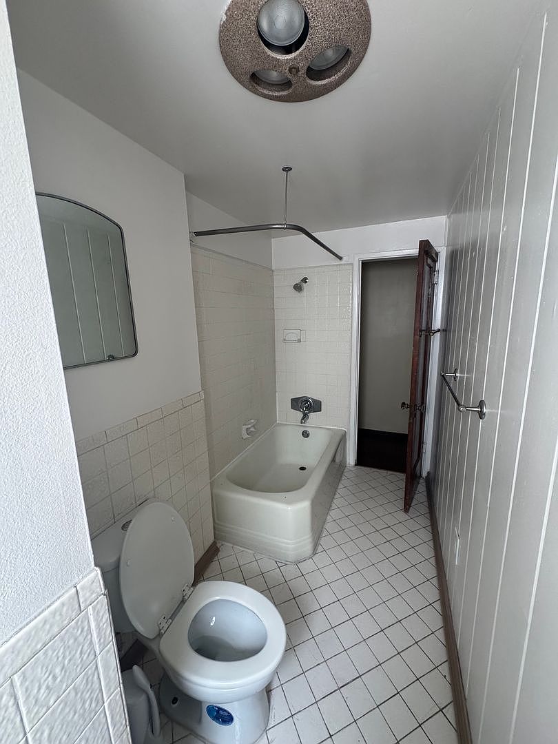 2465-A photo 2