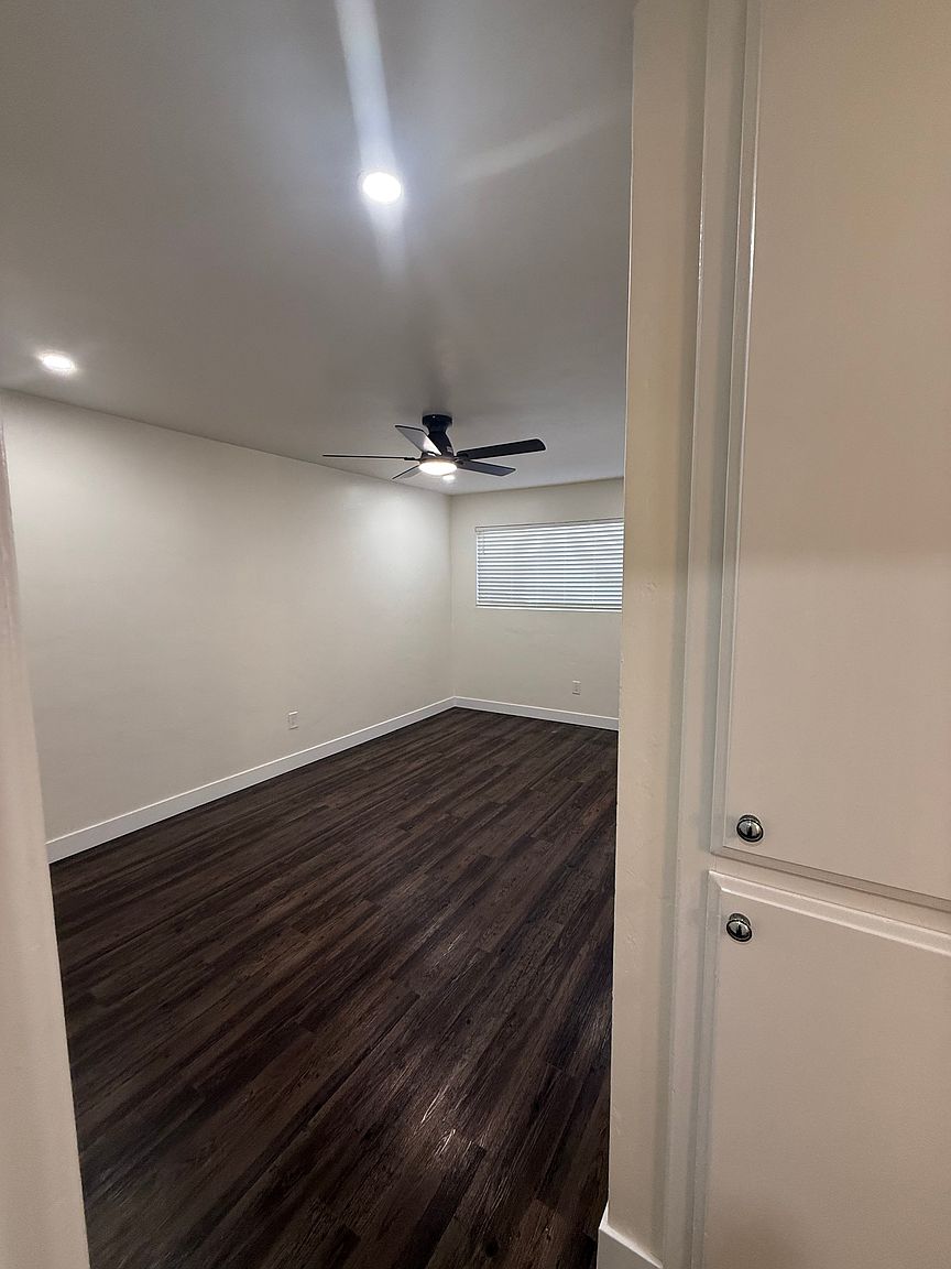 4674 Wilson Ave photo 4