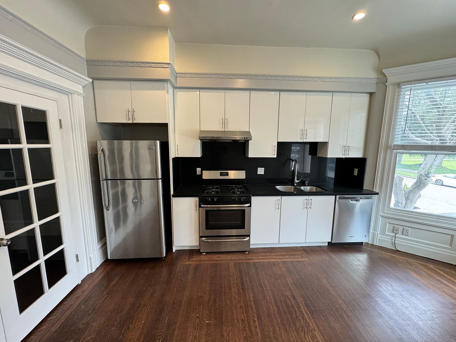 1BR/1BA Apartment on Oak St · San Francisco photo 2