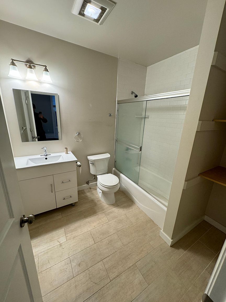 1BR/1BA Apartment on Oak St · San Francisco photo 5