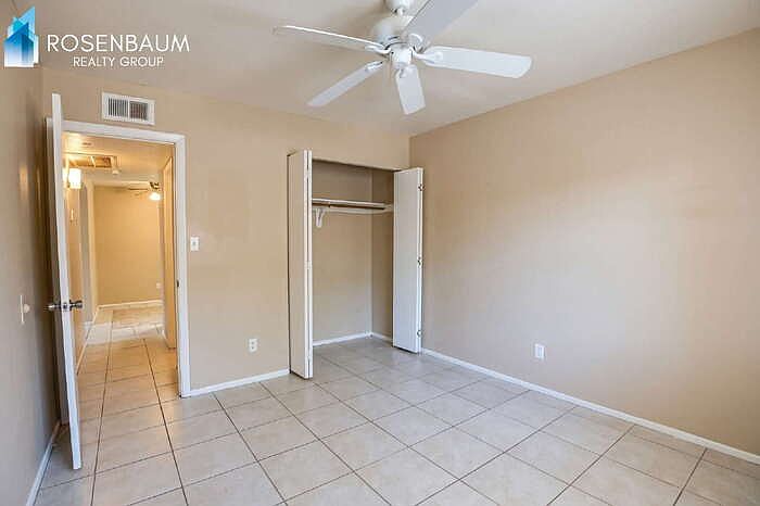 733 S Morris Cir APT 1 photo 4
